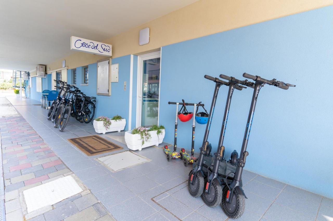 Hotel Croce Del Sud Rimini Exteriör bild